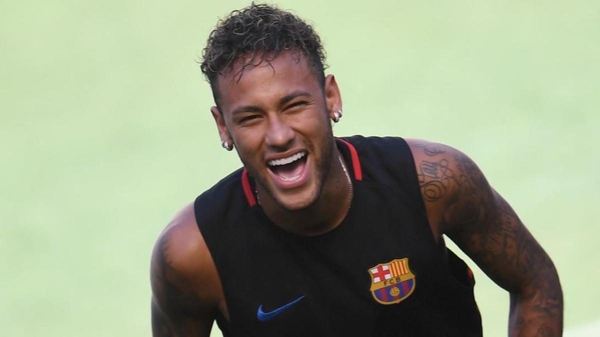 Neymar. en uno de sus últimos entrenamientos con el Barça.