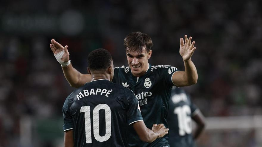 El Real Madrid holgazanea en Elche y rescata el triunfo en el descuento