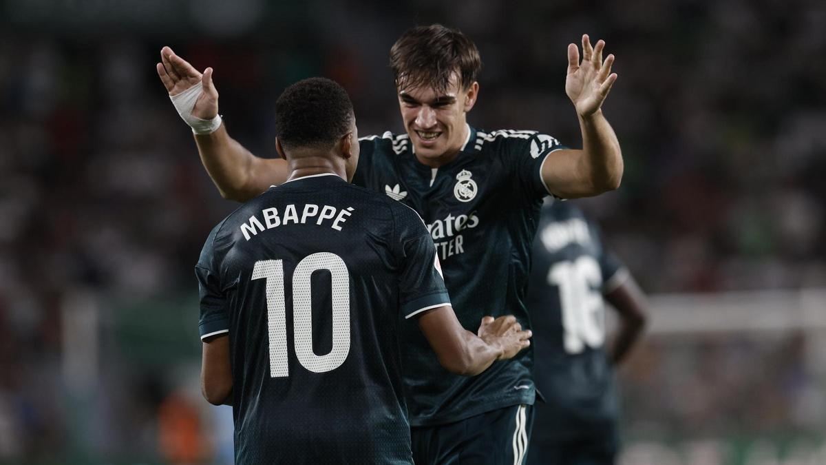 El Real Madrid holgazanea en Elche y rescata el triunfo en el descuento