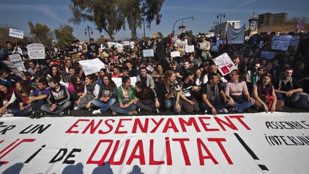 Manifestación en Valencia en contra de los recortes en educacación