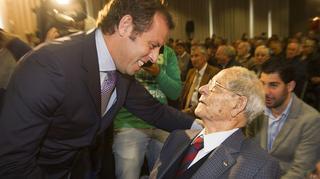 Fallece a los 90 años Josep Seguer, leyenda del Barça de las Cinco Copas