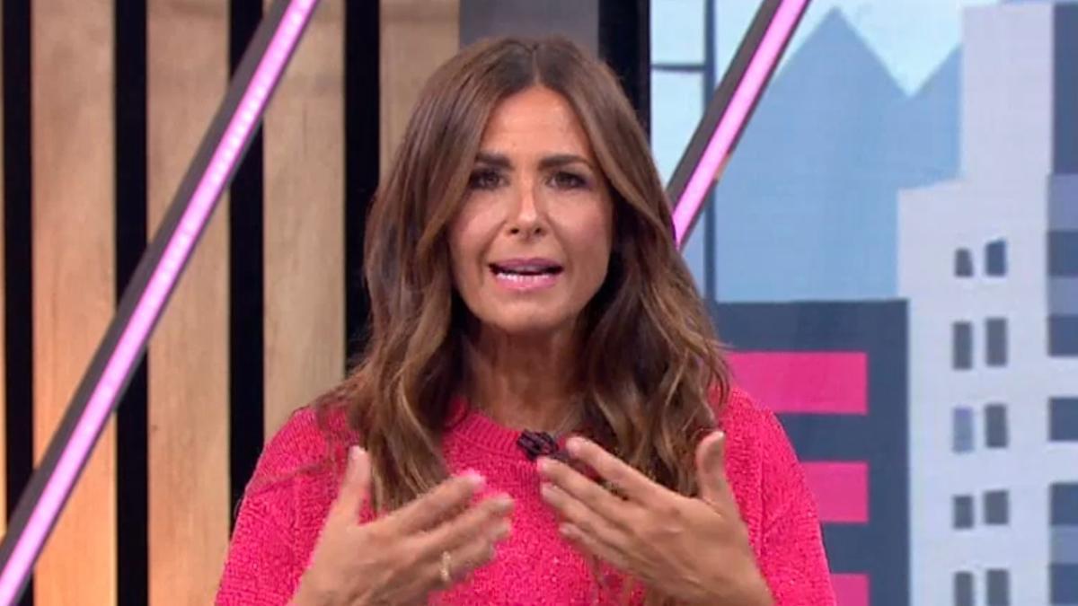 LASEXTA | ‘LA ROCA’ | Nuria Roca vuelve con bromas sobre el «despido» de Juan del Val y desvela la vergüenza que pasaron en un restaurante por hacer un simpa