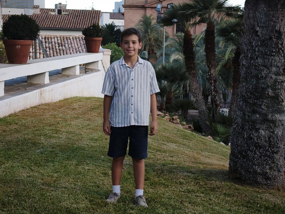 Las nuevas cortes de Benicàssim posan por primera vez con sus 24 representantes Las nuevas cortes de Benicàssim posan por primera vez con sus 24 representantes