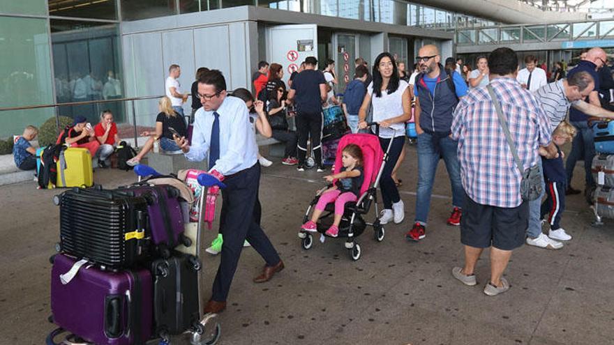 Zona de llegadas del aeropuerto de Málaga, el segundo más utilizado en España por las firmas de bajo coste.