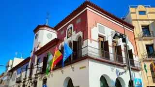 El Ayuntamiento de Puente Genil aprueba las bases para convocar siete plazas de auxiliar administrativo
