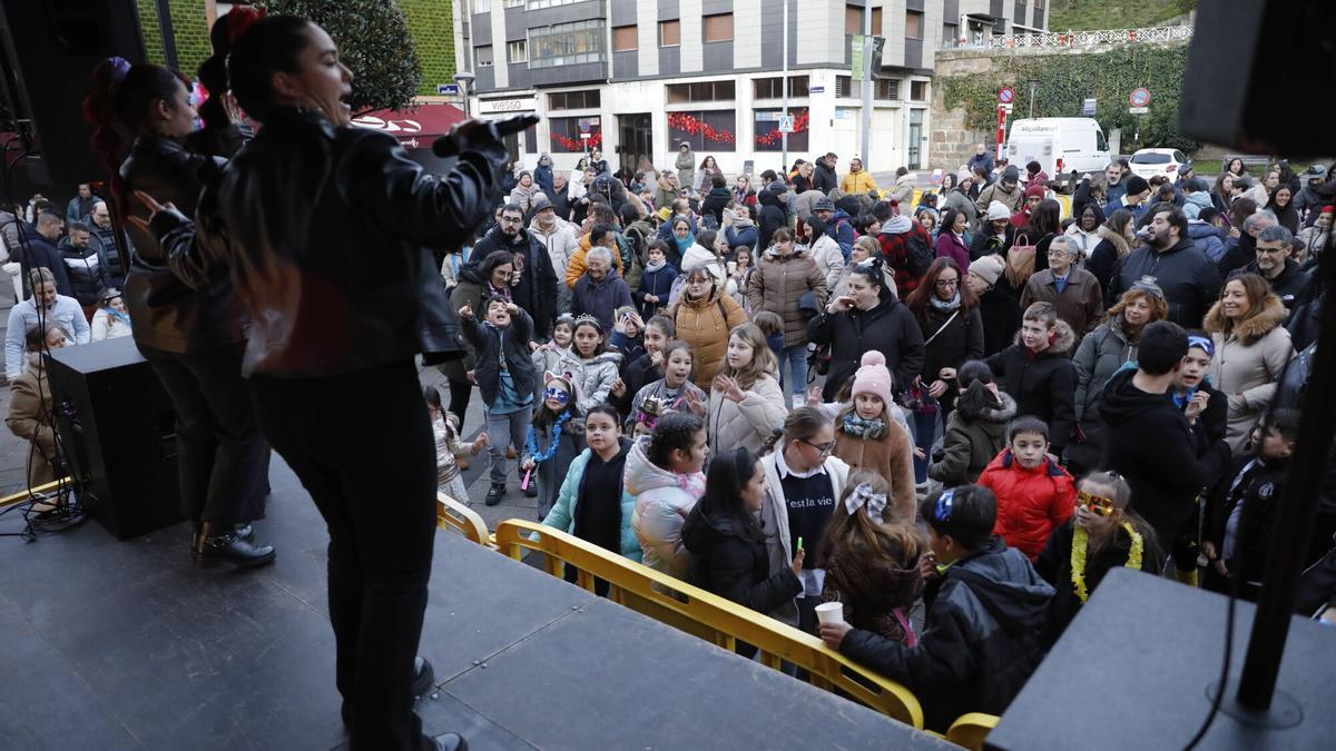 Nochevieja infantil en Mieres