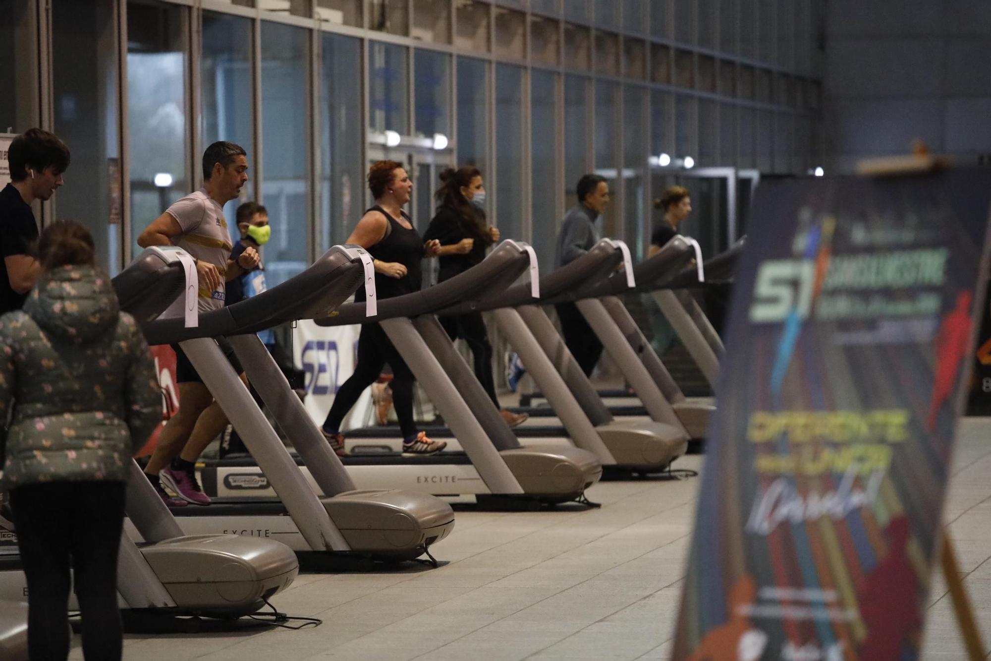 Gijón completa la San Silvestre en el Palacio de Deportes de La Guía