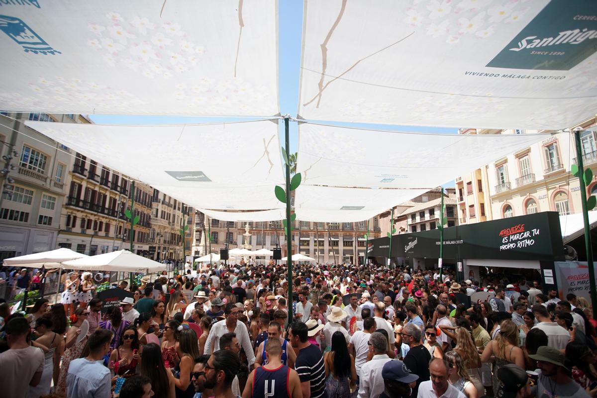 Vista del ambiente en la Feria del Centro de Málaga.