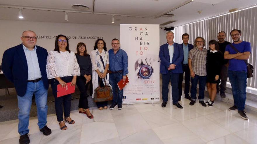 Foto de familia de los organizadores de Gran Canaria Foto 2017