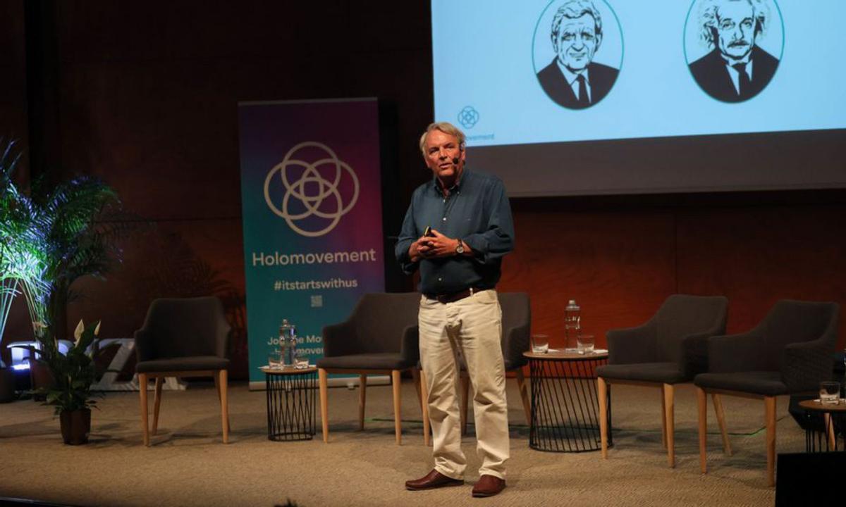 Emanuel Kuntzelman es administrador de Holomovement.