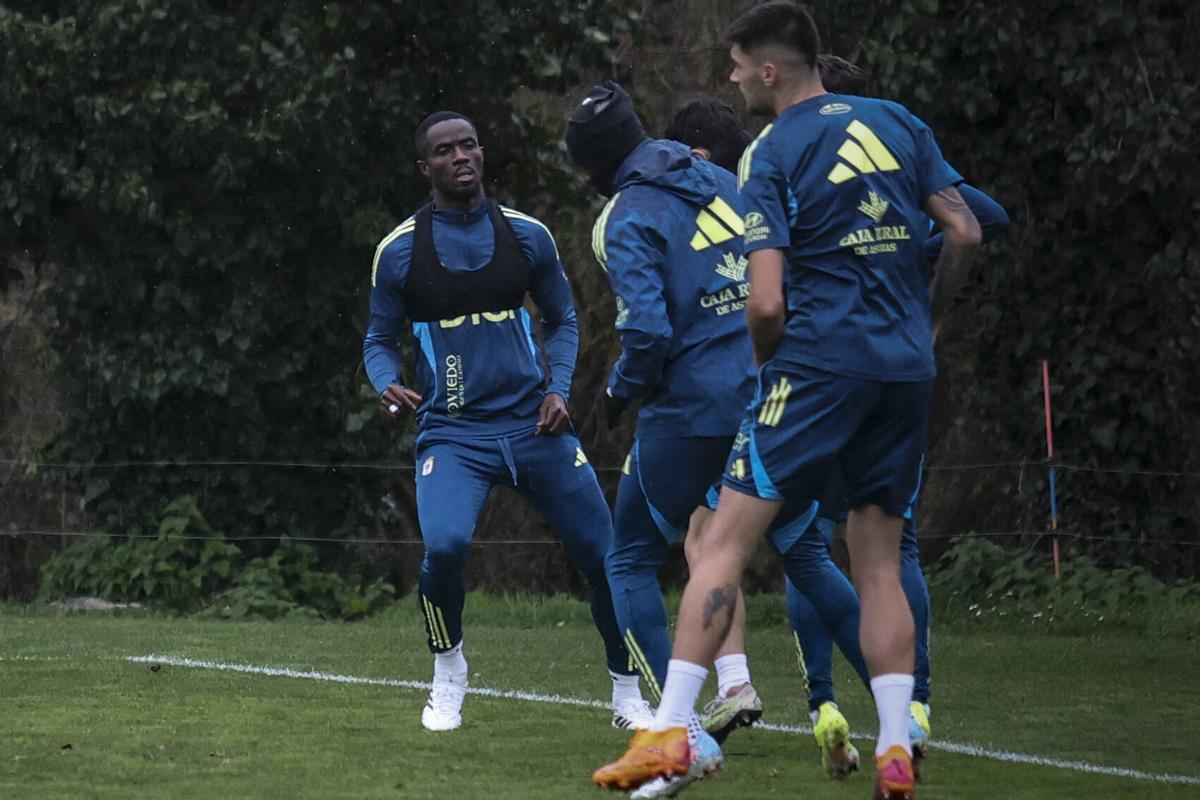 EN IMÁGENES: así fue la jornada de entrenamientos del Real Oviedo en El Requexón previa al duelo ante el Girona