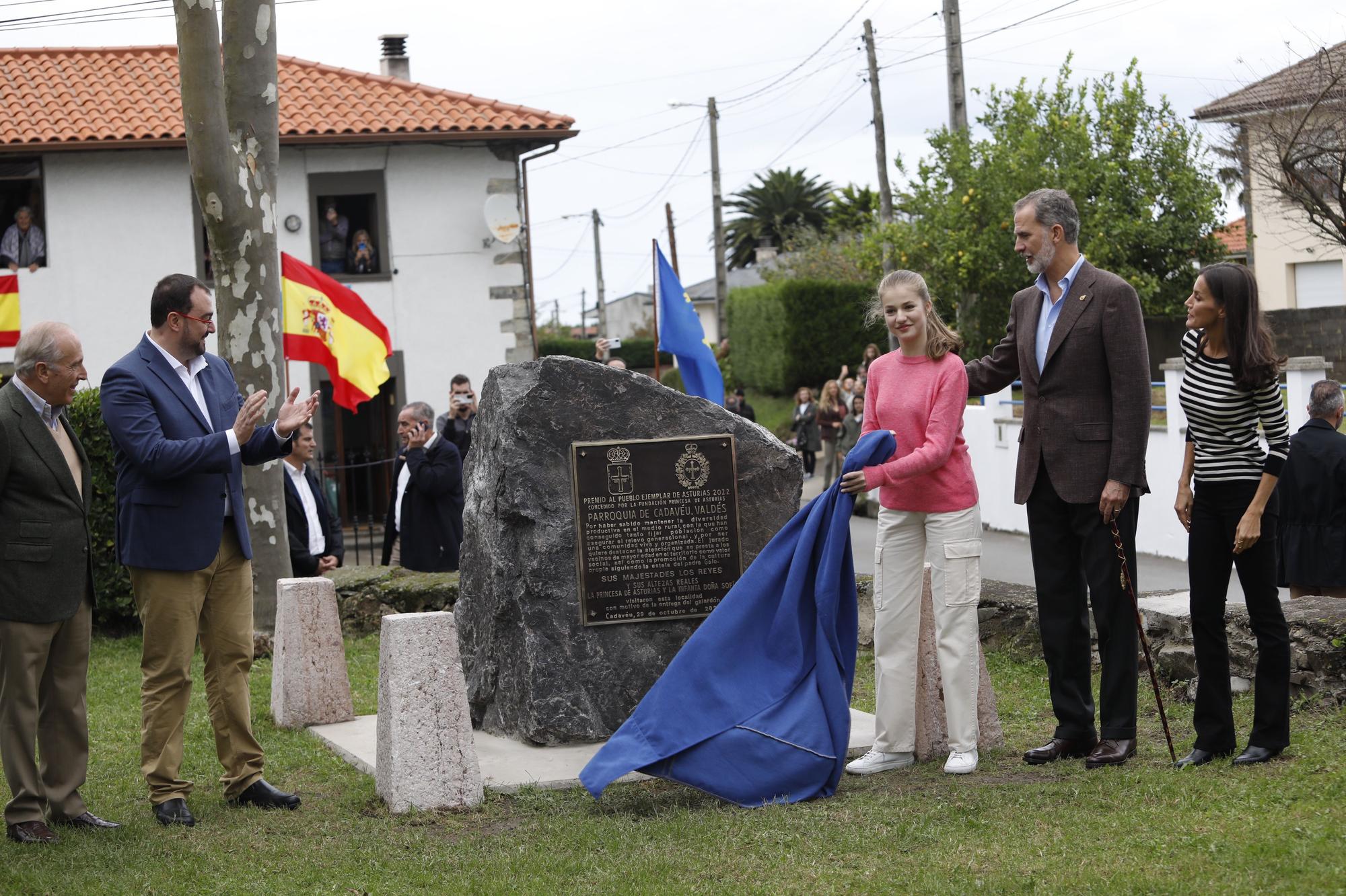 EN IMÁGENES: La Familia Real visita Cadavedo para hacer entrega del premio al Pueblo Ejemplar