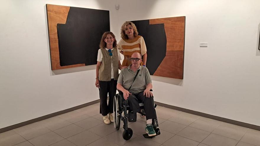 Ramón Isidoro hace escala en Avilés antes de viajar a China con su obra: "Lo más importante es que la gente venga a disfrutar de la exposición"