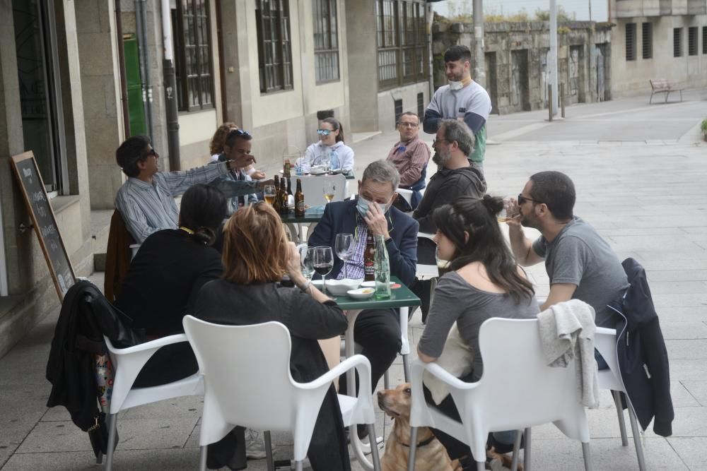 Fase 1 de la desescalada en Pontevedra: terrazas llenas a pesar de una hostelería a medio gas