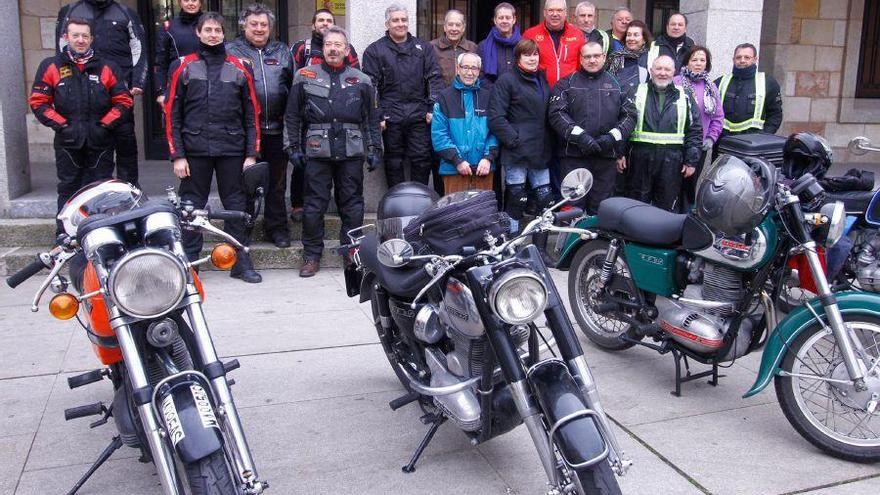 Aficionados a las motos clásicas visitan Zamora