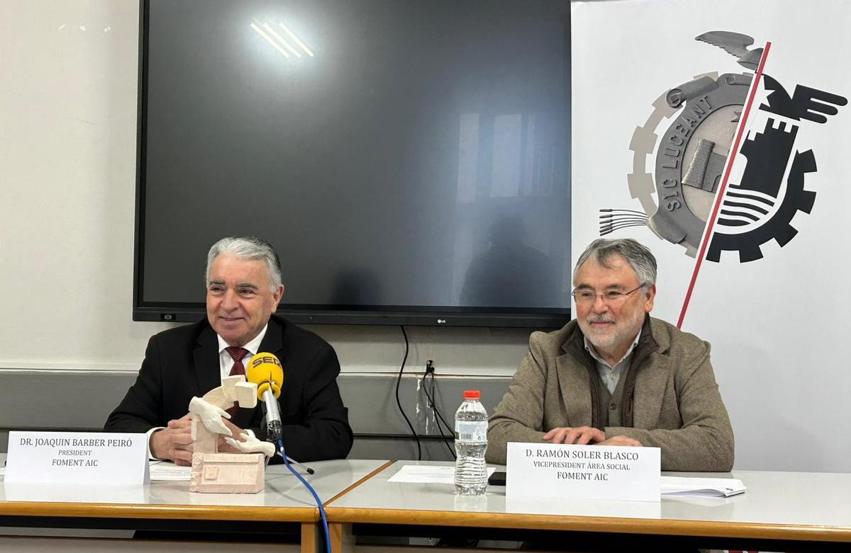 JOAQUIN BARBER, president de la Societat de Foment d’AIC de Gandia i RAMON SOLER, vicepresident de l’Àrea Social.