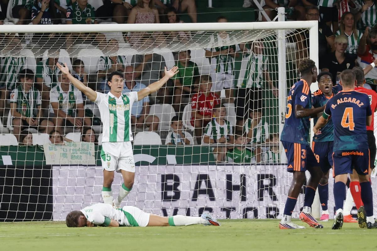 Córdoba CF-Granada | Las imágenes del partido de LaLiga Hypermotion Córdoba CF-Granada | Las imágenes del partido de LaLiga Hypermotion