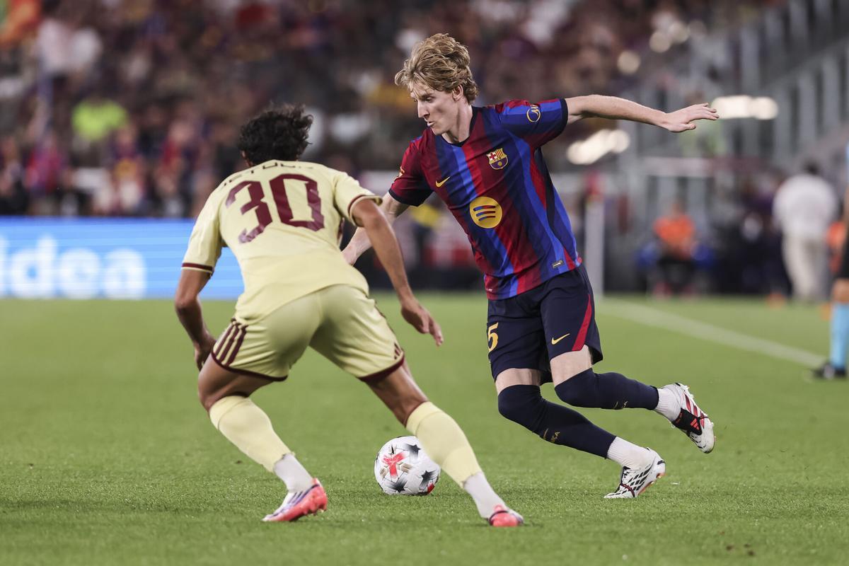 Anthony Gordon of FC Barcelona in action during the Joan Gamper Trophy, football match played between FC Barcelona and Al-Ahly FC at Spotify Camp Nou stadium on August 19, 2026 in Barcelona, Spain. AFP7 19/08/2026 ONLY FOR USE IN SPAIN. Javier Borrego / AFP7 / Europa Press;2026;SPORT;ZSPORT;SOCCER;ZSOCCER;FC Barcelona v Al-Ahly FC - Joan Gamper Trophy