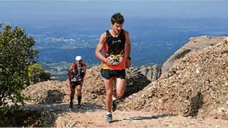 Andreu Simón, primer a la Cursa de l&#039;Alba, en el tram d&#039;ascens a Sant Jeroni