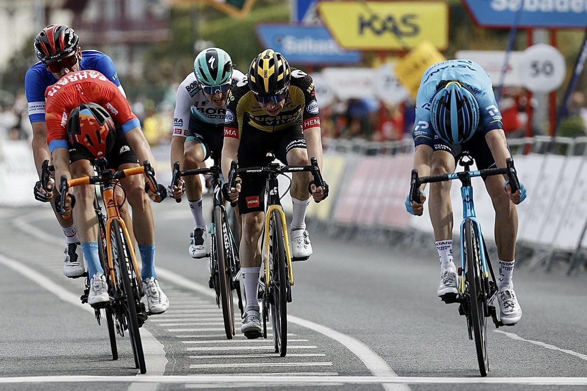 Roglic perd el liderat a la Itzulia Roglic perd el liderat a la Itzulia
