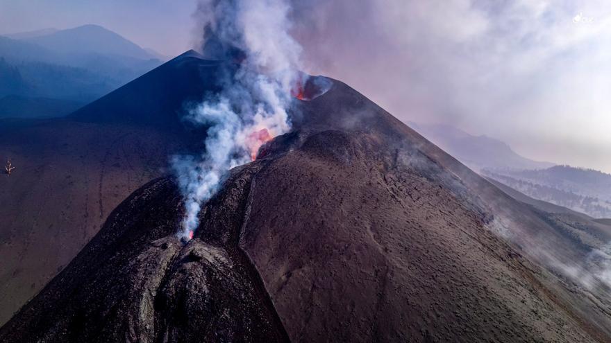 Se abre una nueva boca al sureste del cono volcánico de La Palma