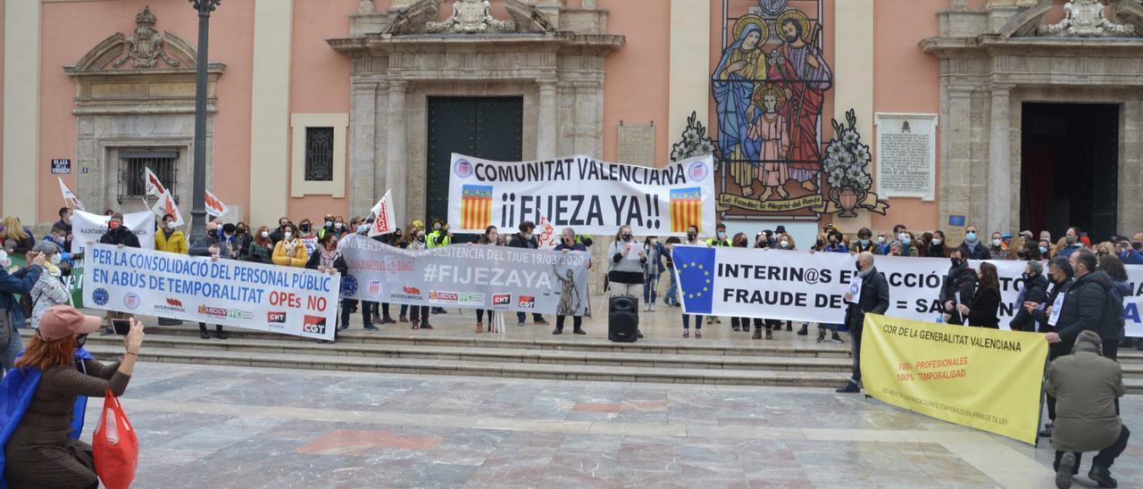 Convocan huelga general para convertir en fijo al personal interino