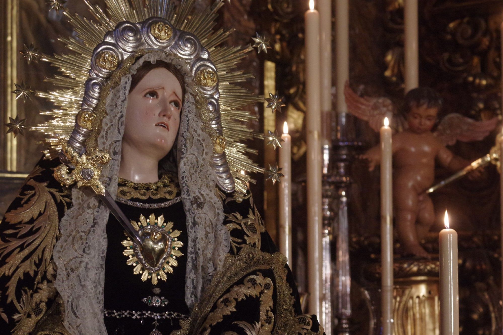 Viernes de Dolores de veneración a la Virgen de Servitas en San Felipe Neri