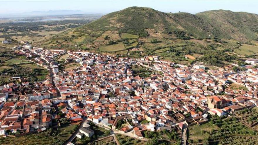 Presentan la candidatura de Logrosán al premio Comunidad Sostenible de la Unesco