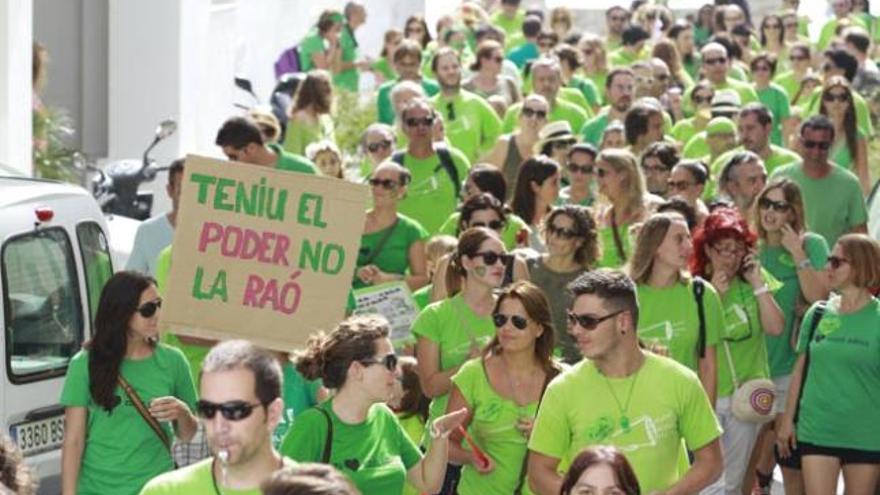 Manifestación de los docentes frente al Ayuntamiento de Ibiza a finales de septiembre.