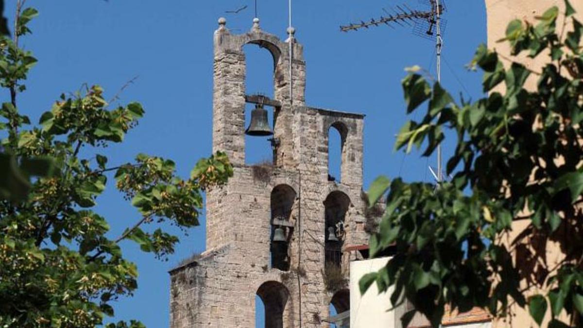 El campanario de la iglesia de Santa Maria dels Turers, en Banyoles.