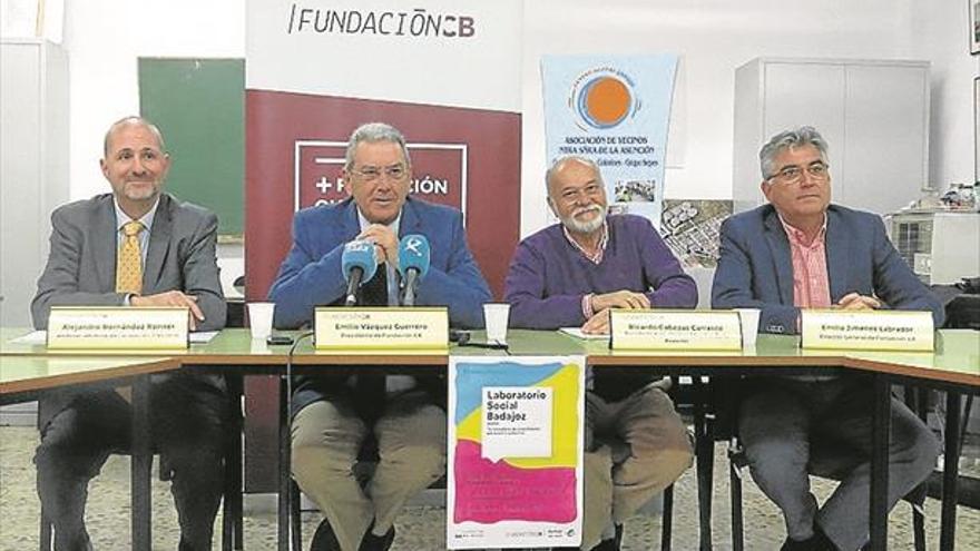 Jóvenes parados y estudiantes buscan un modo de colaborar