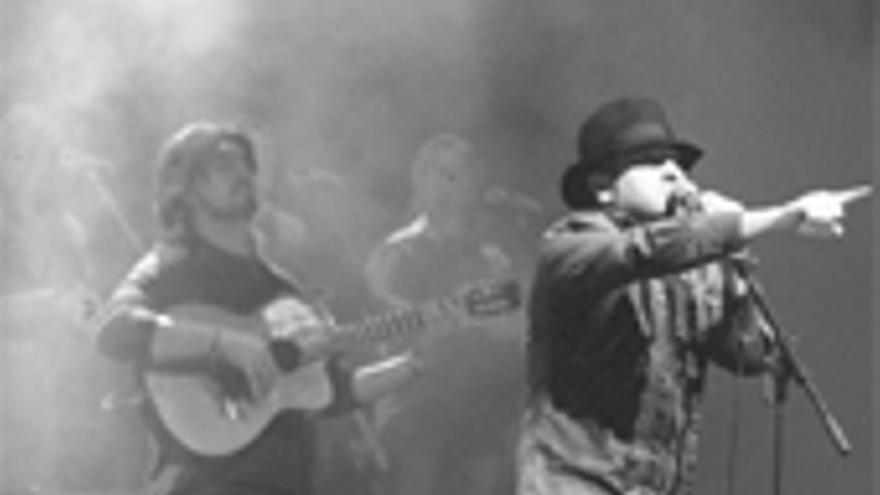 El grupo de música El Barrio actúa esta noche en Navalmoral de la Mata