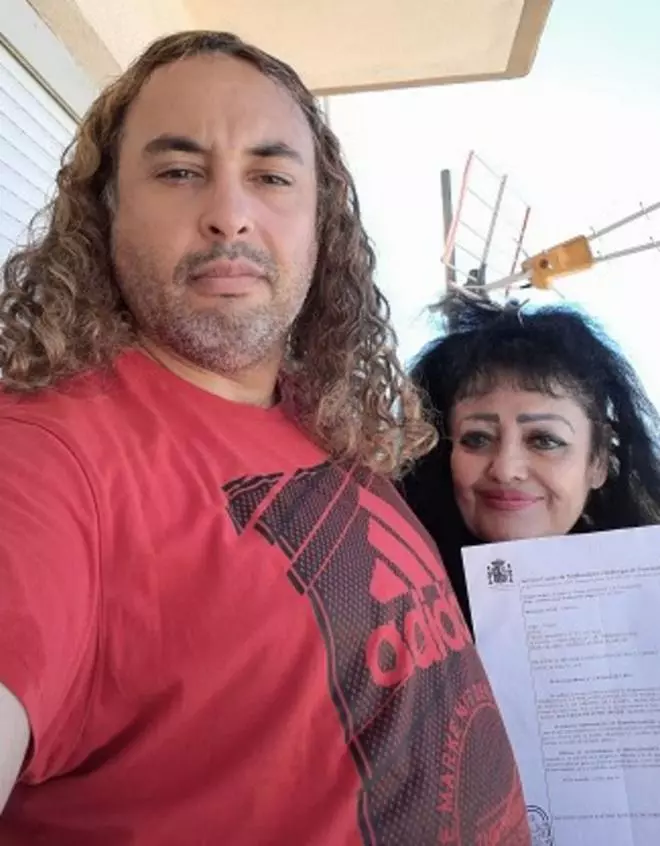Desahucio en Benalmádena: «Nos van a pagar un hostal tres días, después no sé lo que haremos»