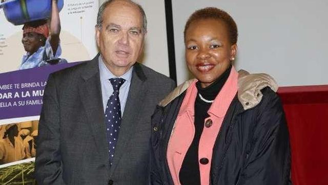 Ozo Ibeziako y Fernando García, representante de Harambee. // R. G.