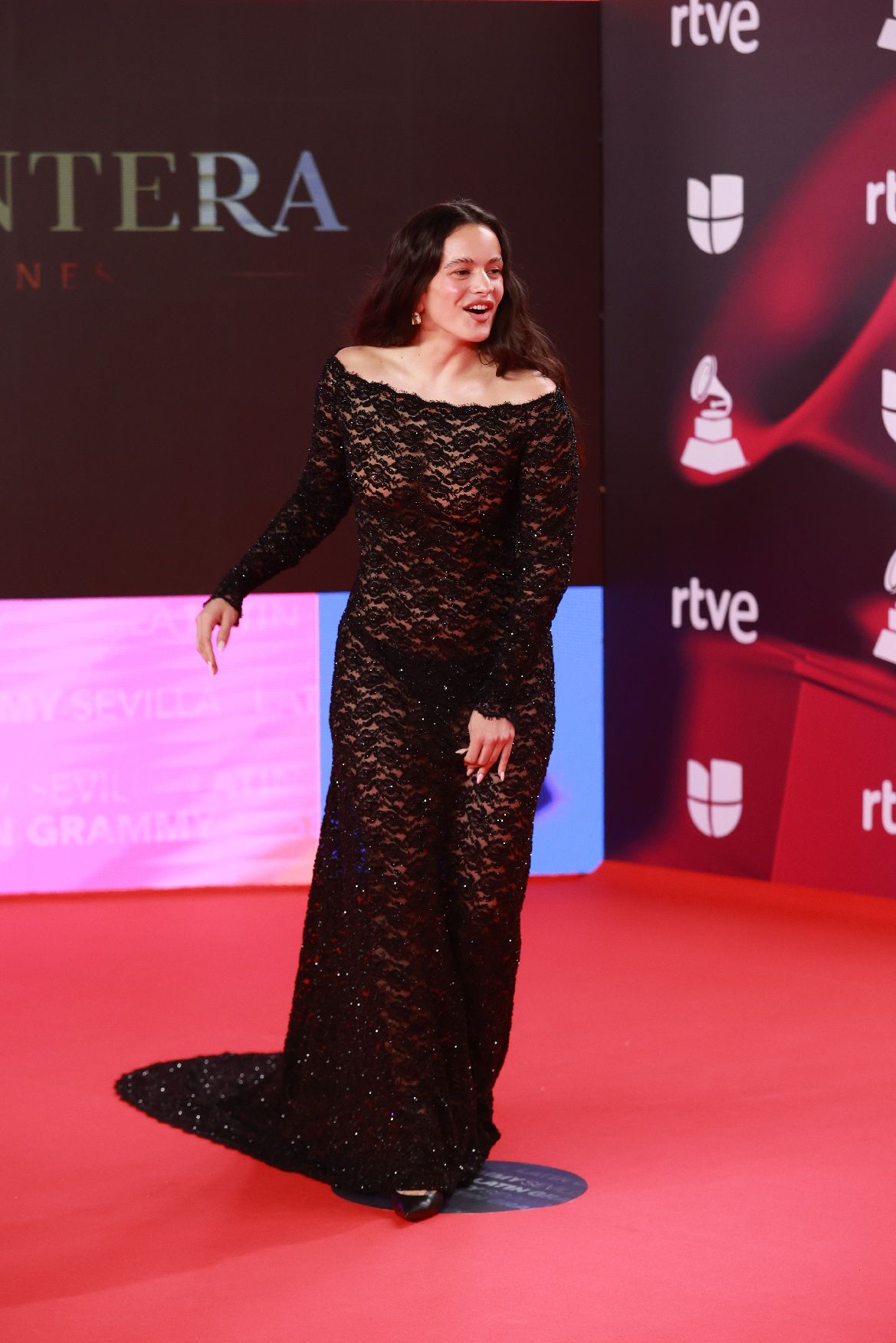 Les millors fotos de Rosalía al Latin Grammy 2023