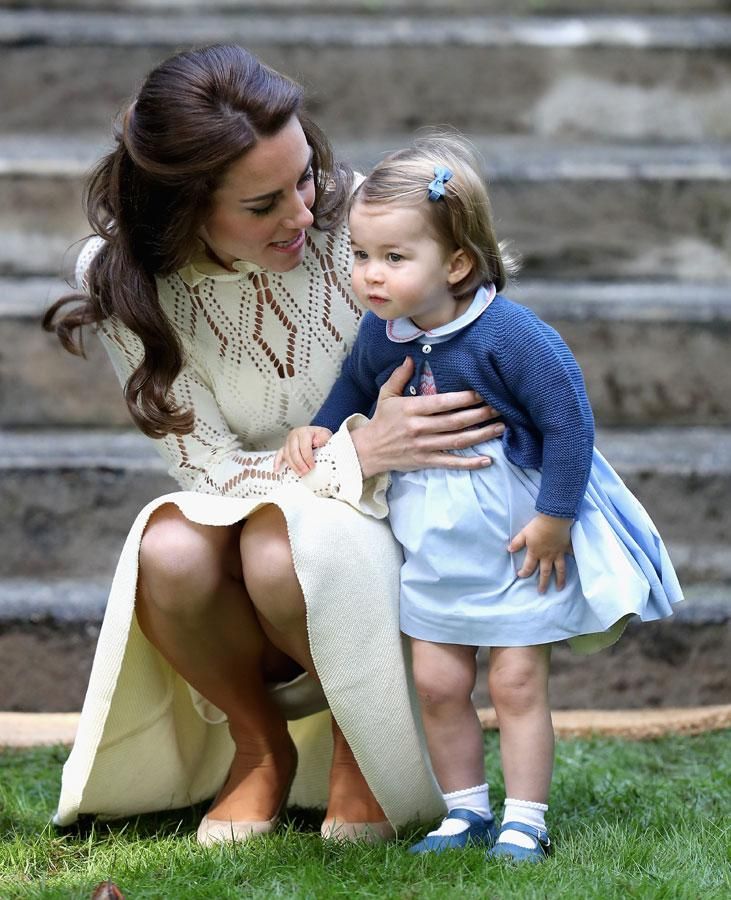 Viaje de los Duques de Cambridge a Canadá: Charlotte también viste firmas 'made in Spain'