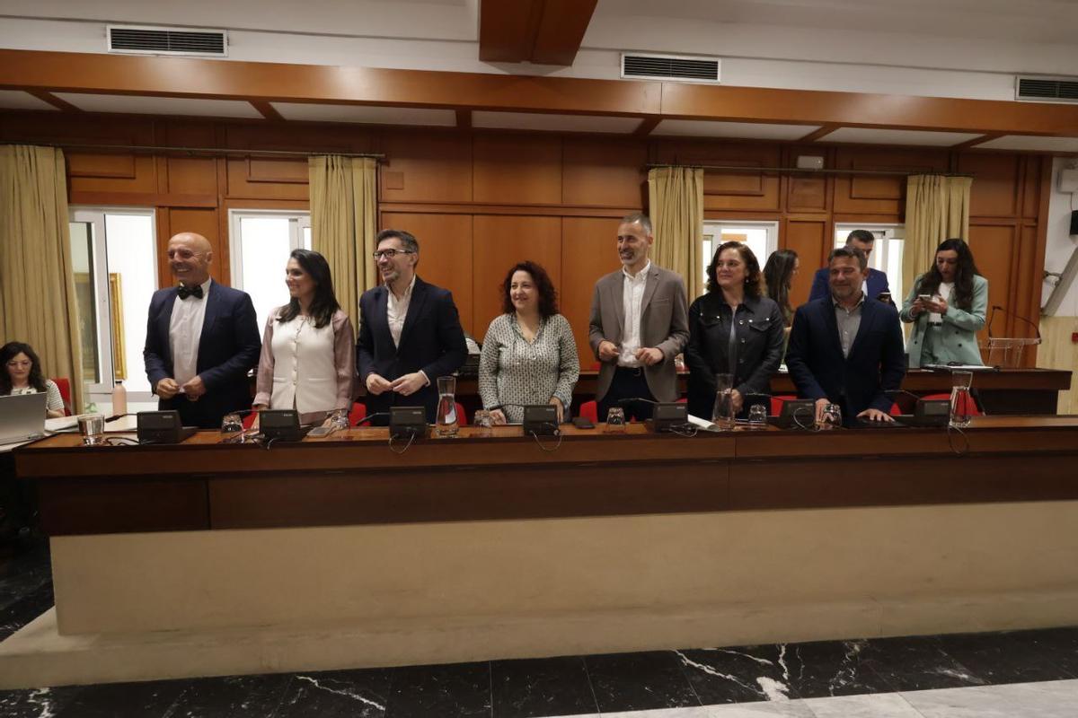 El grupo municipal del PSOE en el salón de plenos de Córdoba.