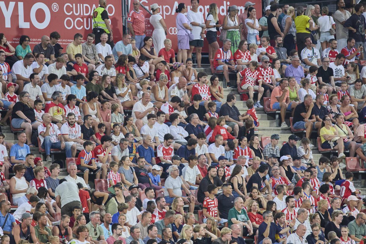 Les imatges del Trofeu Costa Brava entre el Girona FC i l'Arsenal FC Les imatges del Trofeu Costa Brava entre el Girona FC i l'Arsenal FC