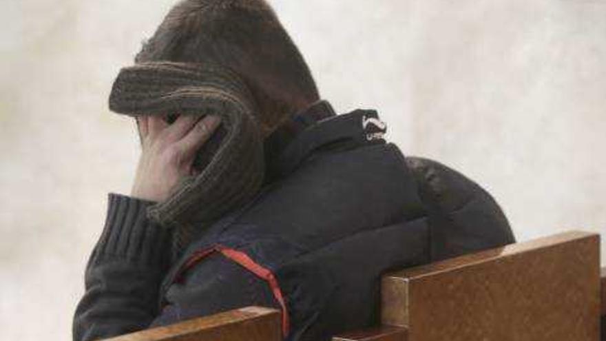 Condenado a dos años de prisión un padre por violar a su hija de 13 en Palma