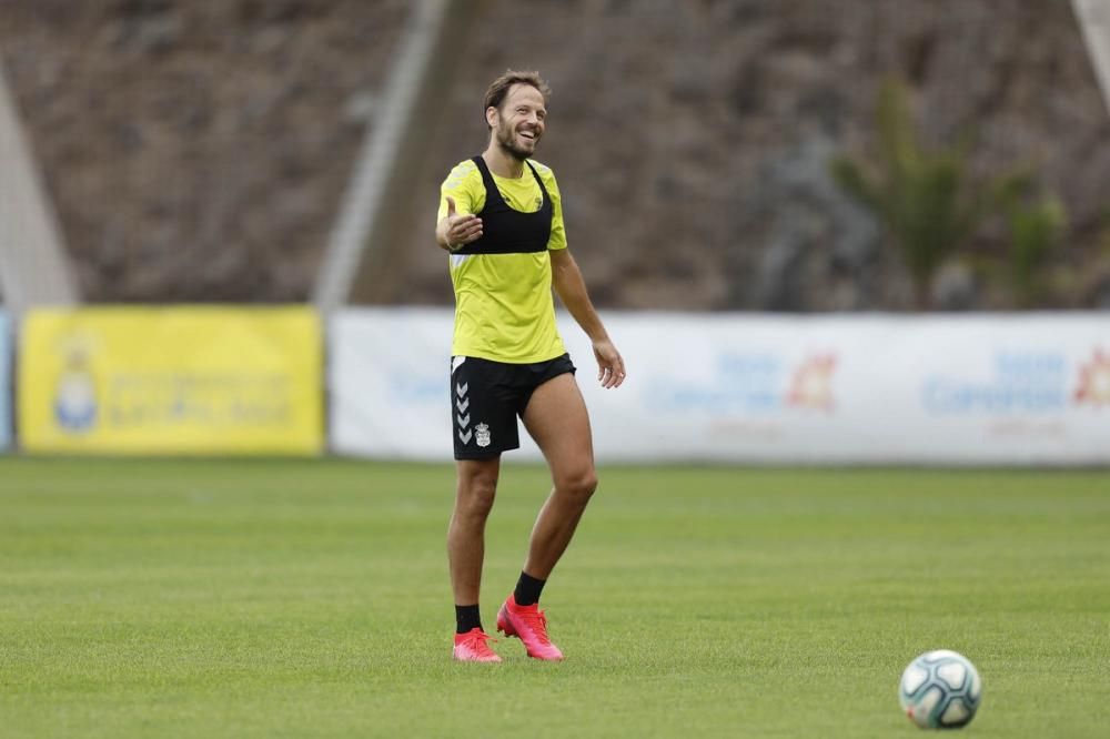 Primer entrenamiento de la UD Las Palmas en su fas