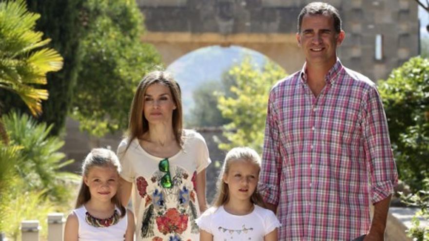 Los Reyes y sus hijas visitan la Sierra de Tramuntana