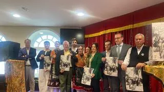 Zarza la Mayor dispara su tradición más singular: vuelve la fiesta cacereña del Domingo de los Tiros