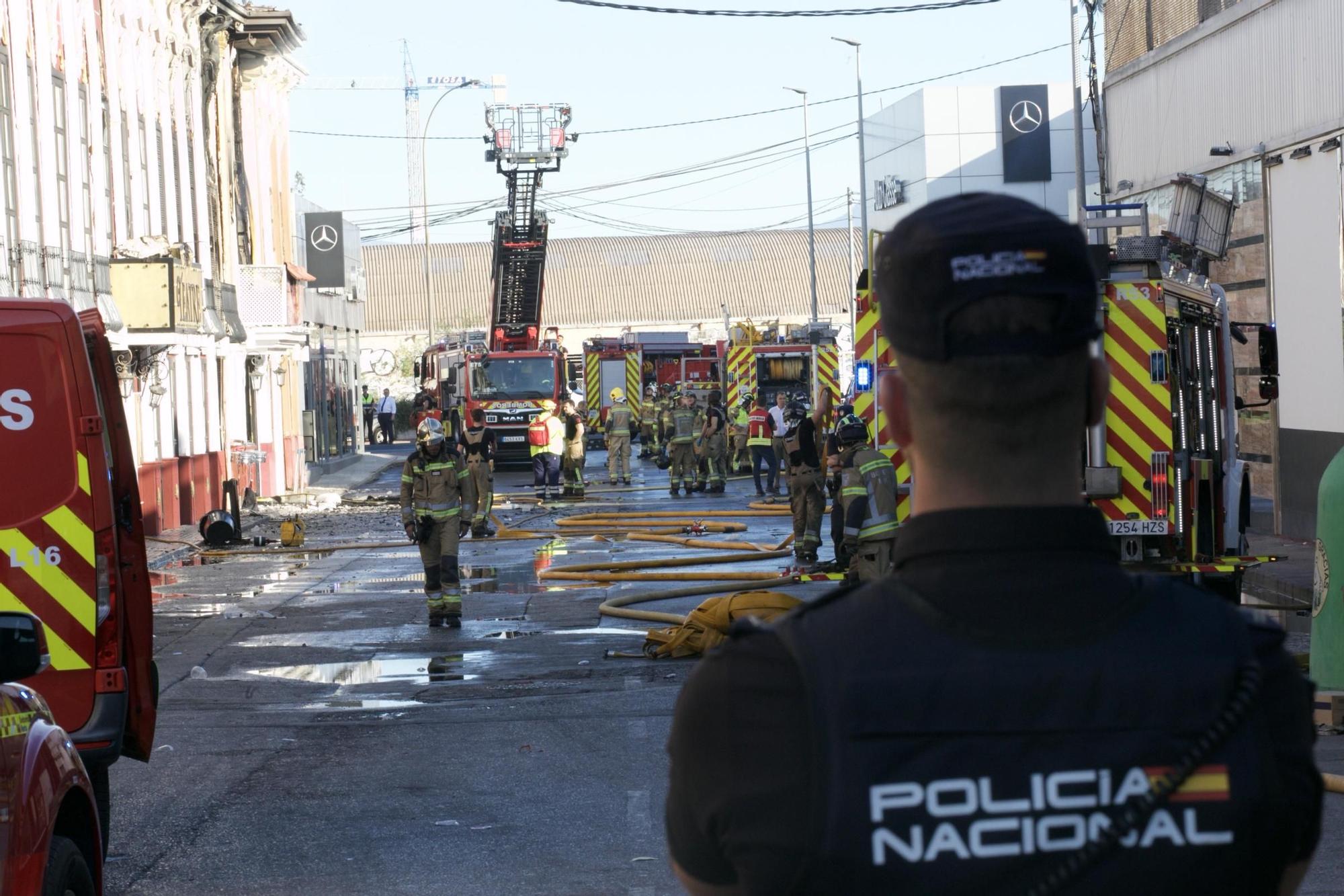 Las imágenes de la zona de ocio de Atalayas tras el incendio en dos discotecas