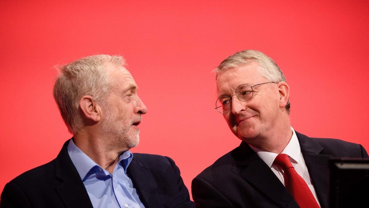 Jeremy Corbyn (izquierda) y el portavoz de Exteriores del Partido Laborista, Hilary Benn, el pasado septiembre.