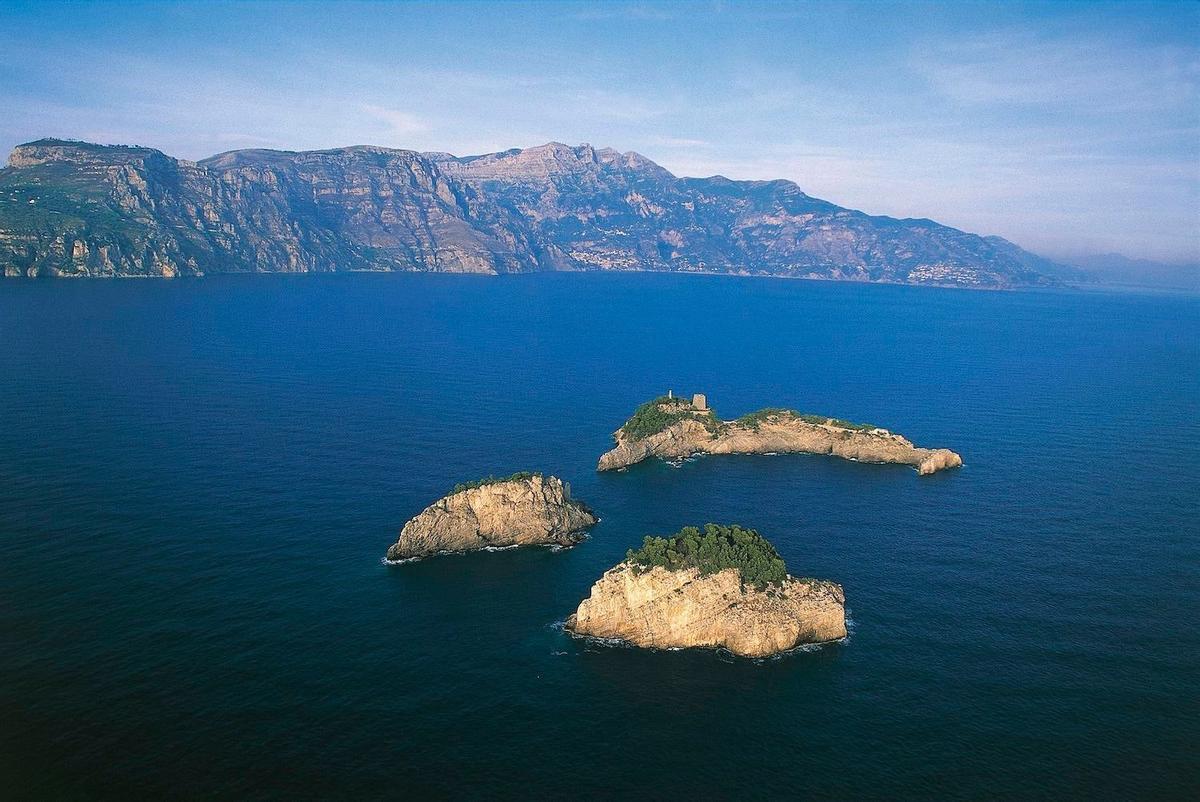 Islas Li Galli, Gallo Lungo, Italia