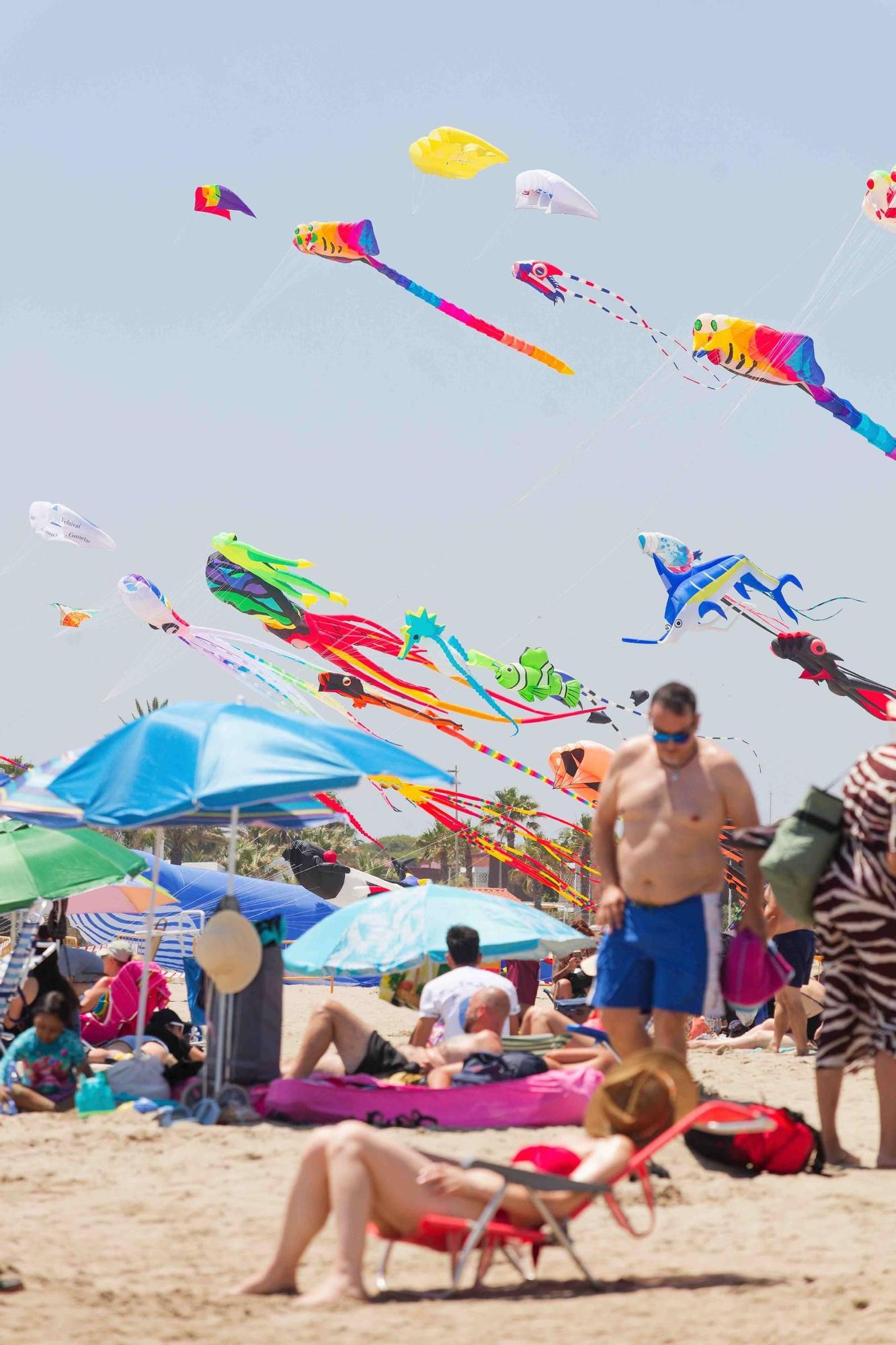Las imágenes de la primera jornada del espectacular Festival del Viento de Castelló