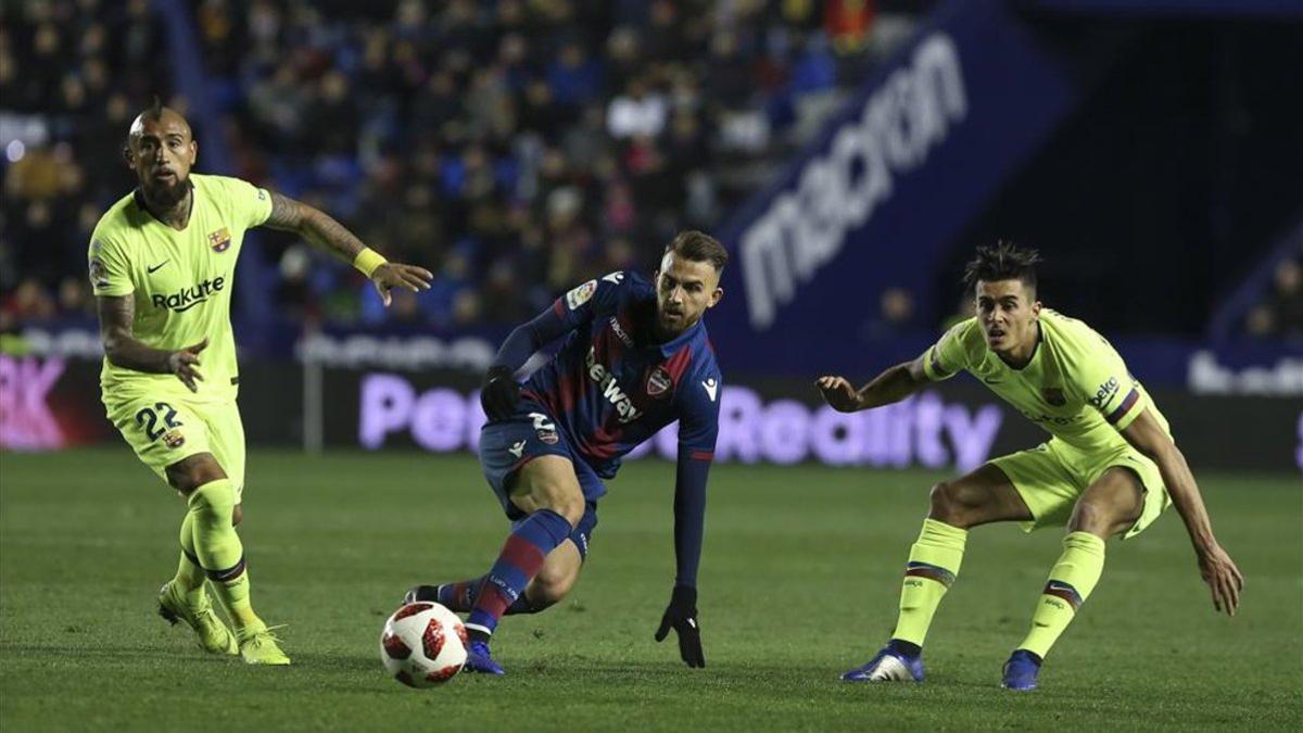 El Levante, pese a su victoria en la ida, fue eliminado por el Barcelona en los cuartos de final de la Copa del Rey