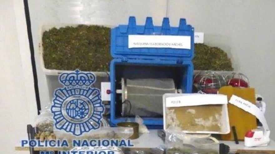 La Policía Nacional incautó 70 kilos de marihuana y dos carabinas