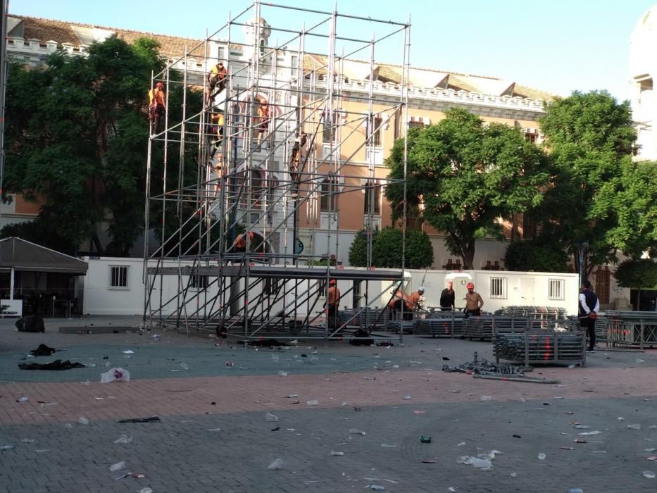 PSOE critica que la explanada del Cuartel de Artillería "sigue llena de basura" tras el concierto del sábado