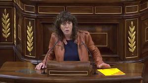 La diputada republicana Teresa Jordà llama a votar el 1-O para acabar con el sistema patriarcal en Catalunya, durante el debate sobre el pacto contra la violencia machista en el Congreso. 